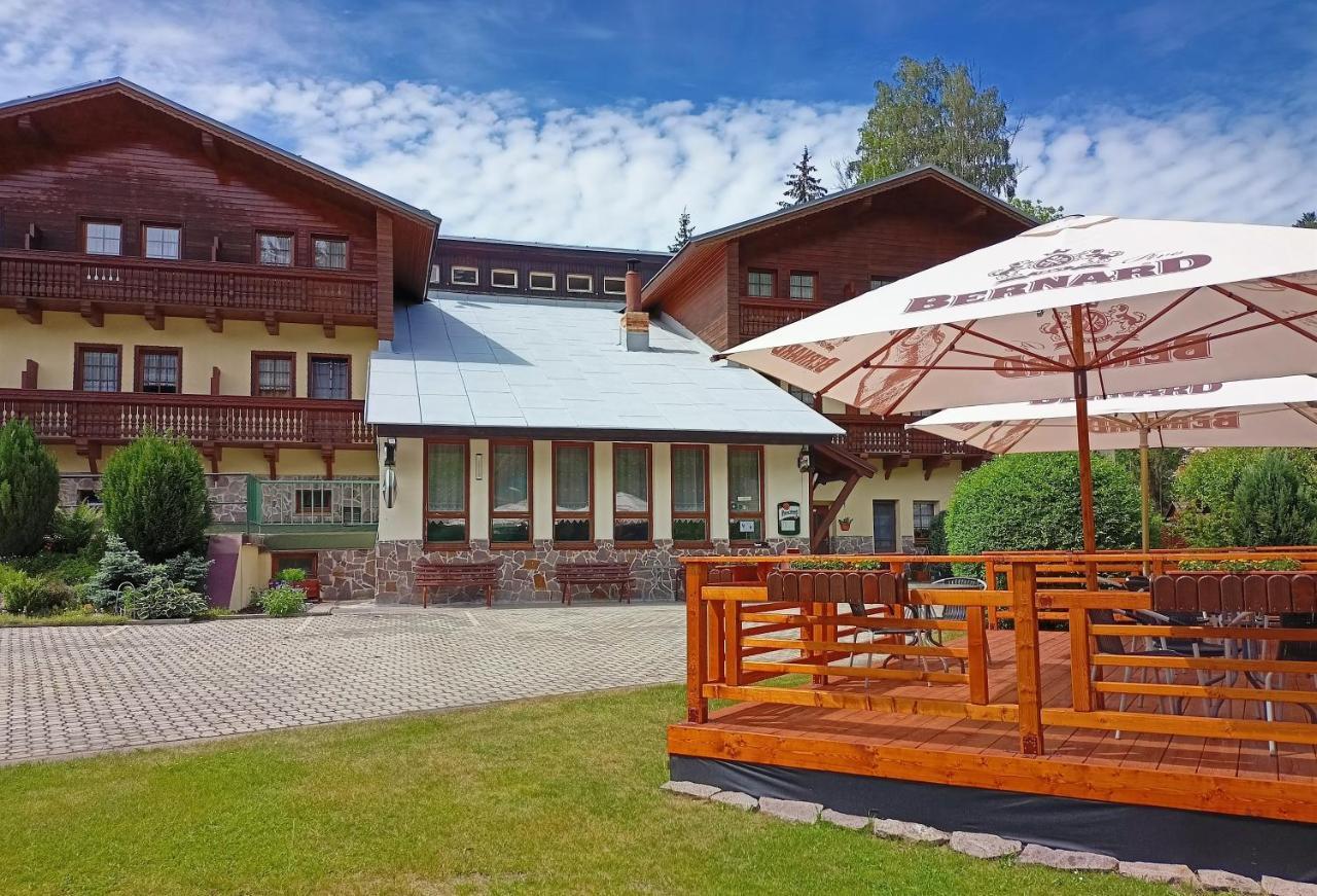 Rodinny "Hotel U Mustku" Десна Экстерьер фото